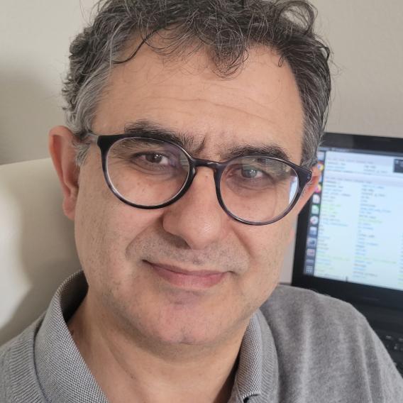 Dr. Levent Sari