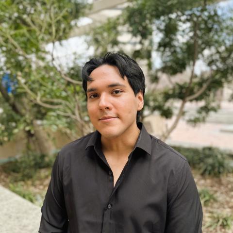 Carlos Headshot