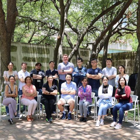 Lab group posing outside the Dallas Museum of Art